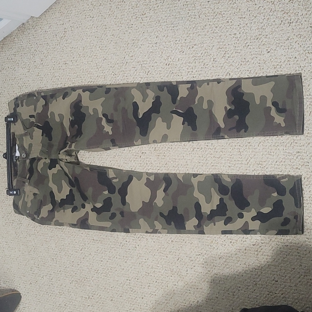 H&M Camo Twill Pant